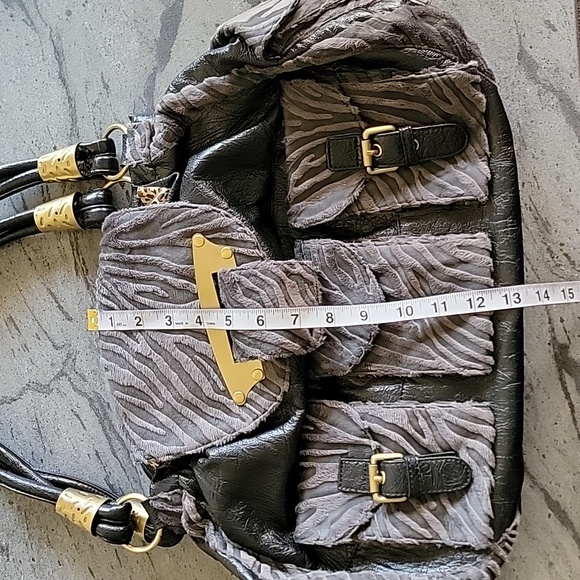 Duffle Style Purse w/Faux Gray Zebra Print Fur and Faux Black Leather NWOT - Picture 11 of 16